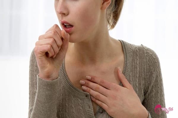 Có thai dễ bị viêm họng do sự thay đổi nội tiết tố, sức đề kháng suy giảm