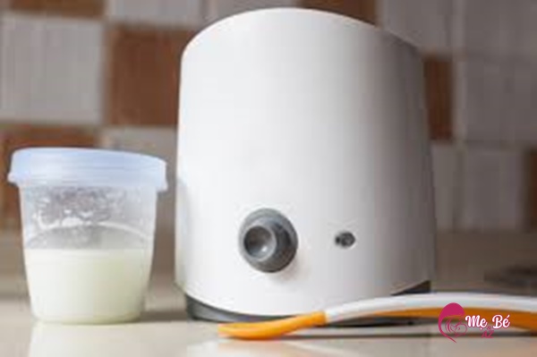 Sữa mẹ vắt ra ủ nóng 40 độ C chỉ để được 1 giờ đồng hồ