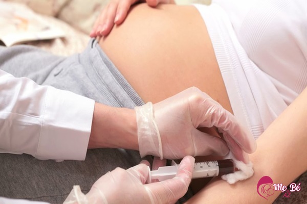 Thai nhi được trên 20 tuần tuổi mẹ bầu mang thai lần 2 nên tiêm phòng uốn ván