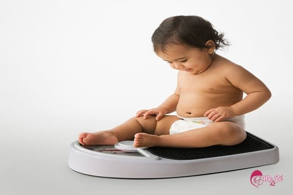 Bé 2 tuổi đến 2 tuổi rưỡi nặng bao nhiêu kg là phát triển tốt
