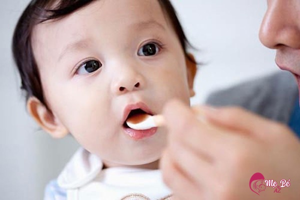 Mẹ có thể sử dụng siro ho cho trẻ sơ sinh với sự tư vấn của bác sĩ