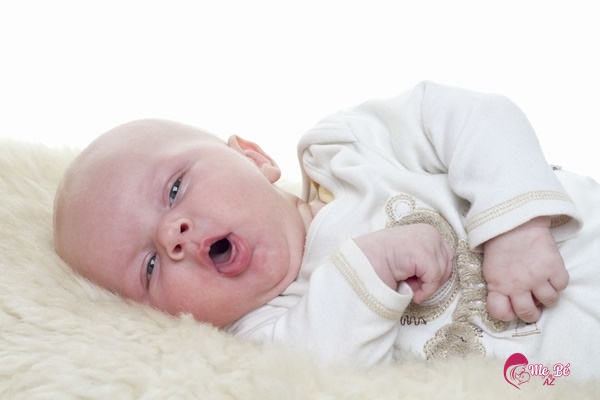 Chuyên gia giải đáp: Trẻ sơ sinh có nên uống thuốc Tây không?