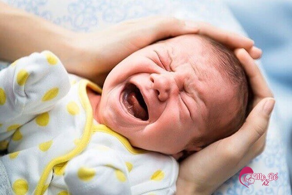 Trẻ sơ sinh bị tiêu chảy rất nguy hiểm