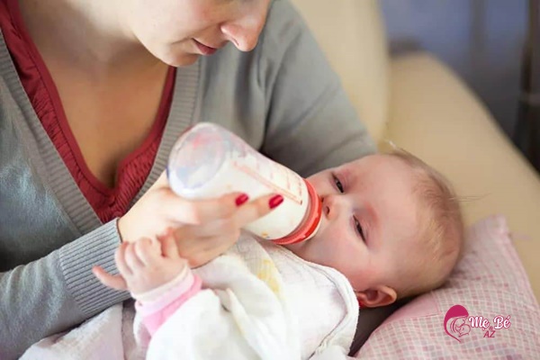 Trẻ bị tiêu chảy do dị ứng với đường lactose