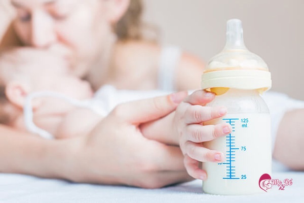 Sau sinh bị mất ngủ có ảnh hưởng đến nguồn sữa mẹ không?