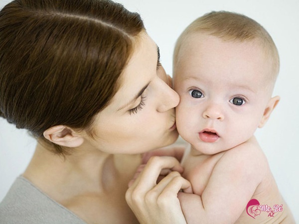 Trẻ sơ sinh có hệ miễn dịch vô cùng non nớt